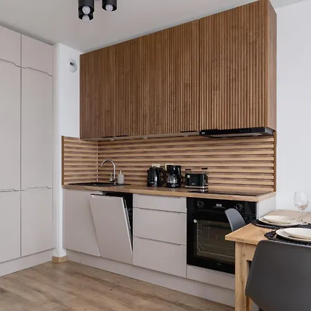 Salsa Z Parkingiem By Renters Apartamento Cracovia
