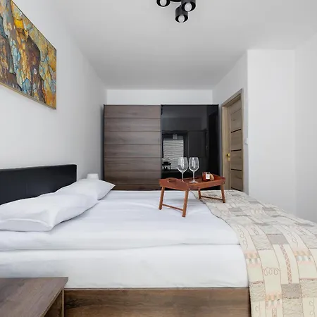 Salsa Z Parkingiem By Renters Apartamento